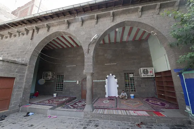 Şeyh Yusuf Mosque