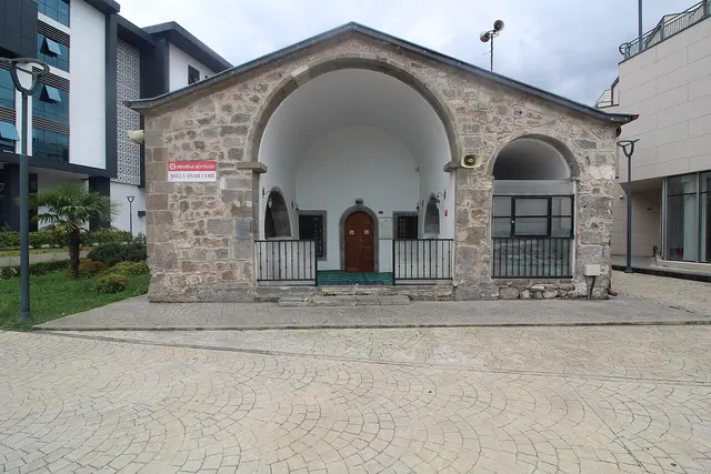 Molla Siyah Mosque