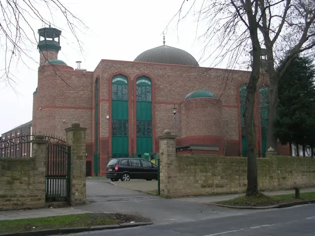 Central Jamia Mosque