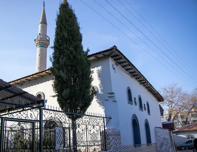 Köfünlü Mosque