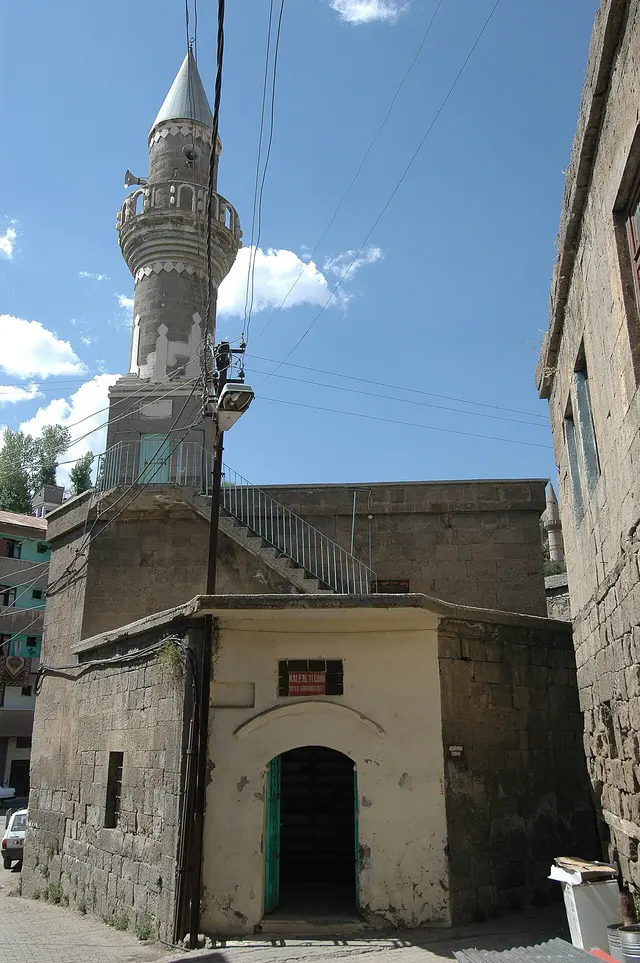 Kalealtı Mosque