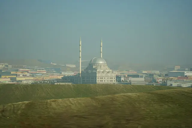 Keresteciler Mosque